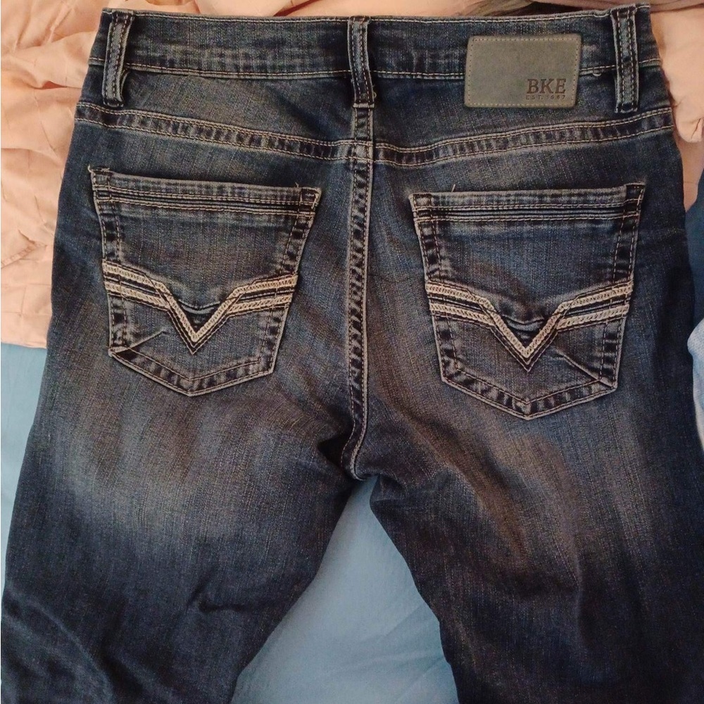 Men's Buckle Jeans; size 32 waist & 30 length, 32x30 in very good condition, BKE